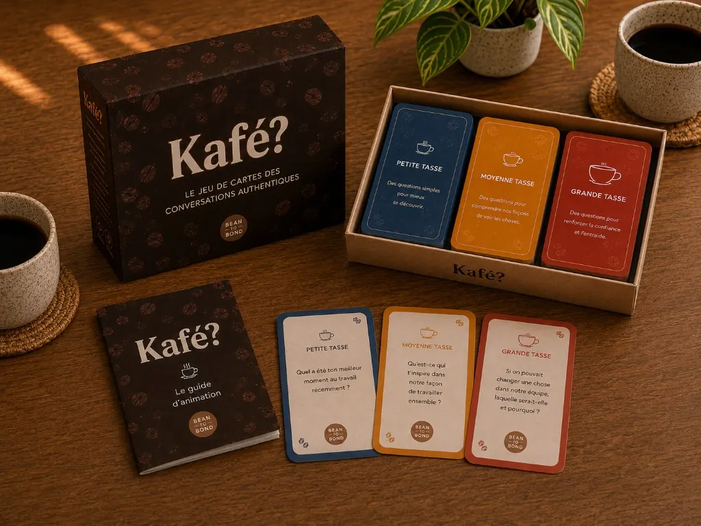 Boîte Kafé? avec 3 paquets de cartes colorées